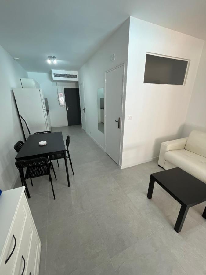 Appartement 30 M2, Piscine Et Parking Prive 摩昂萨图 外观 照片