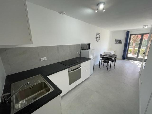Appartement 30 M2, Piscine Et Parking Prive 摩昂萨图 外观 照片